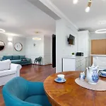 Stylish Family With Parking And 2 Balcony By Renters Gdynia
