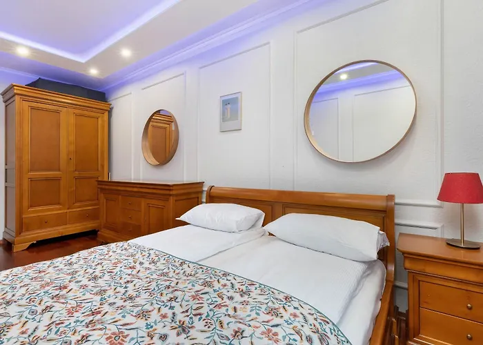 شقة Stylish Family With Parking And 2 Balcony By Renters *