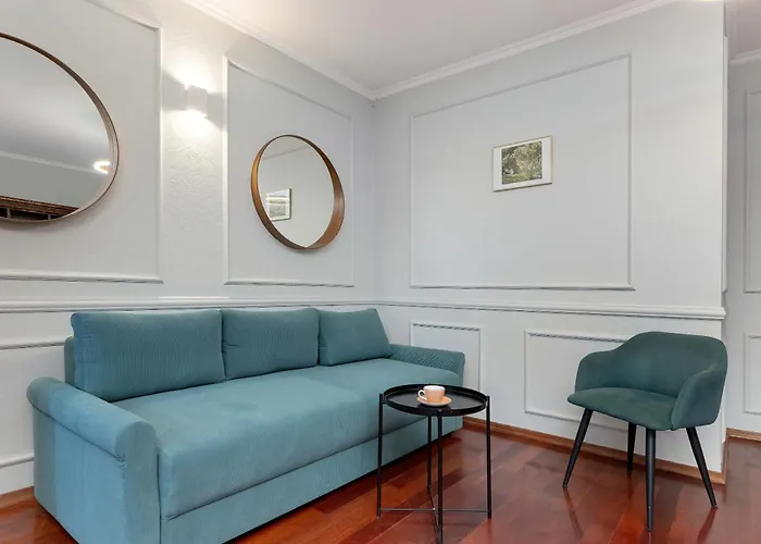 شقة Stylish Family With Parking And 2 Balcony By Renters غدينيا