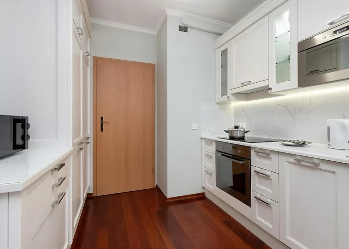 Stylish Family With Parking And 2 Balcony By Renters * غدينيا