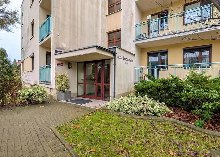 Stylish Family With Parking And 2 Balcony By Renters شقة غدينيا